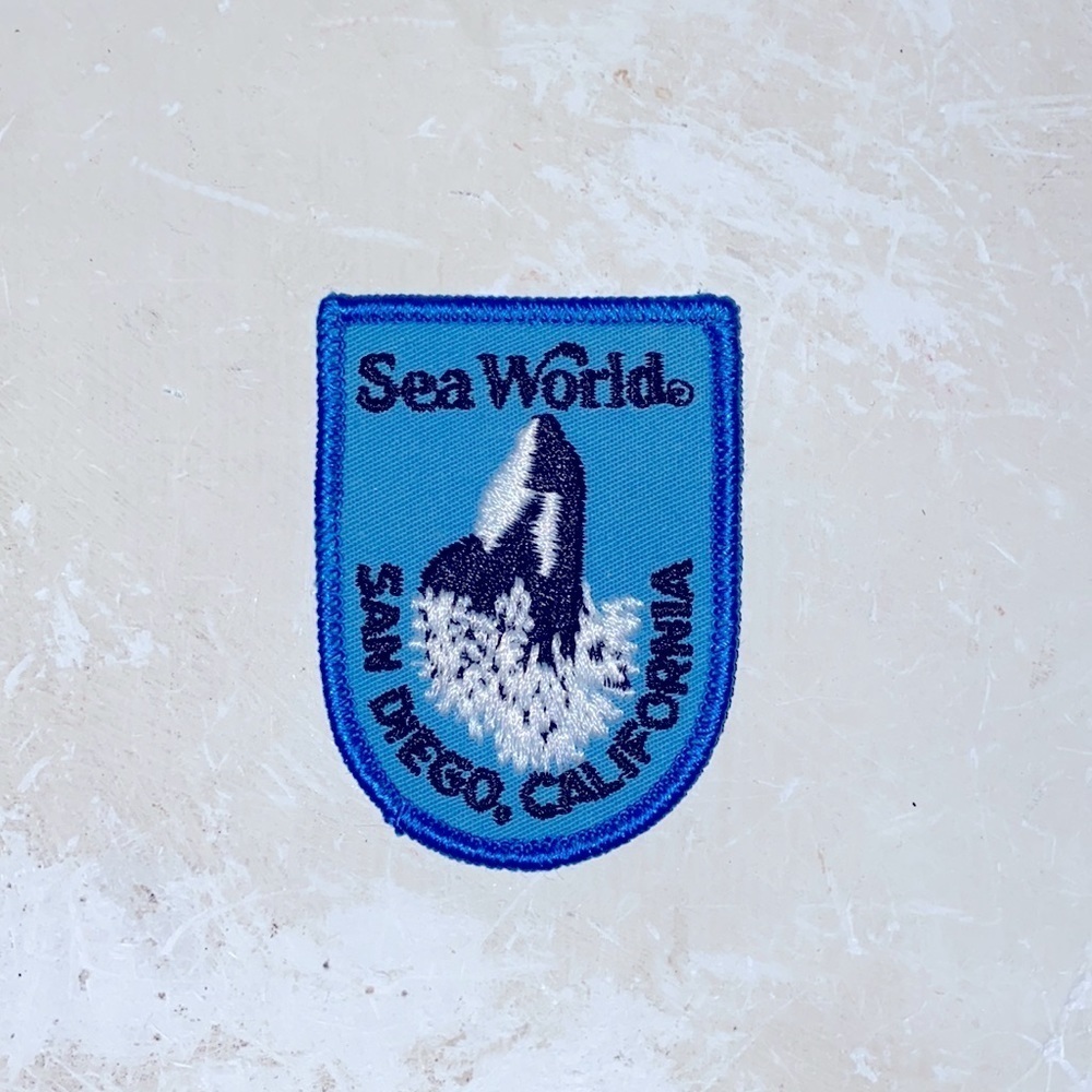 Sea 🌊 world 🌎 San Diego, California embroidered 🧵 iron on Patch​​​​​